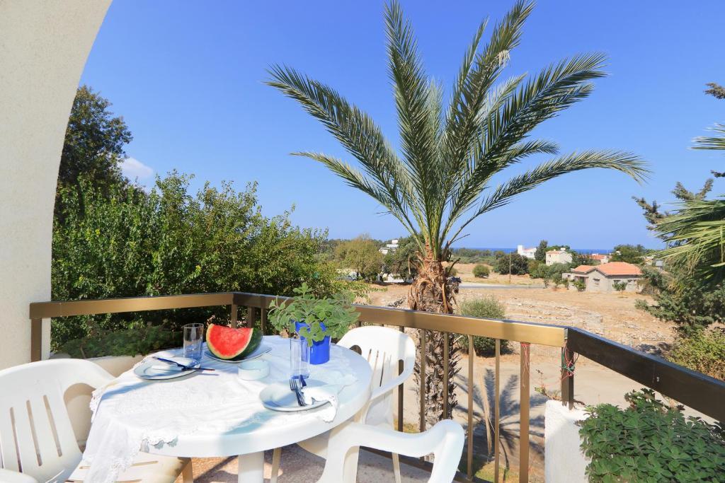 Hotel apartamentowy Follow The Sun 2*